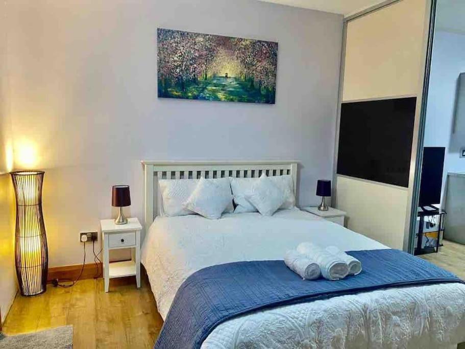 Lovely 1 Bed Studio Apartment With Free Parking Oxford Bagian luar foto