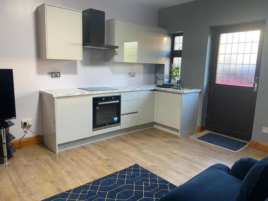 Lovely 1 Bed Studio Apartment With Free Parking Oxford Bagian luar foto
